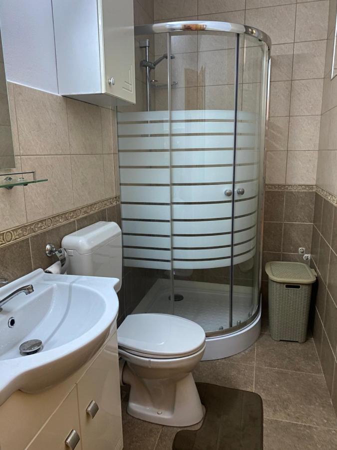 Central House Oradea Εξωτερικό φωτογραφία